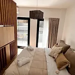 Esmeralda Home